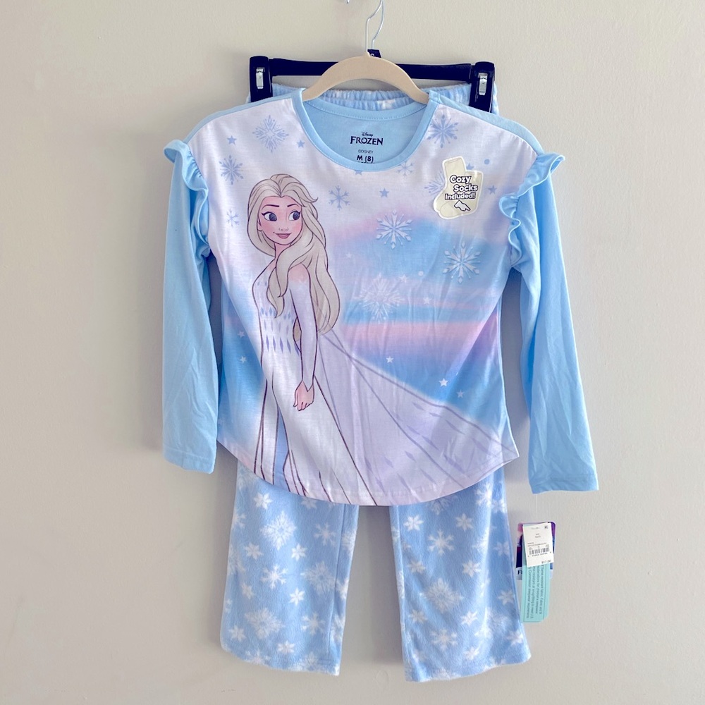 🌟NWT Disney girls (M-8) frozen pajamas set🌟